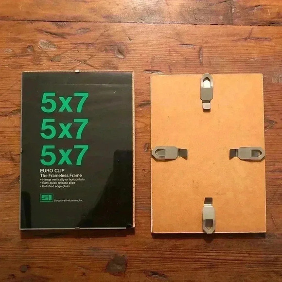 Structural Industries Floating Frameless 5" x 7" Frames - Picture 3 of 3